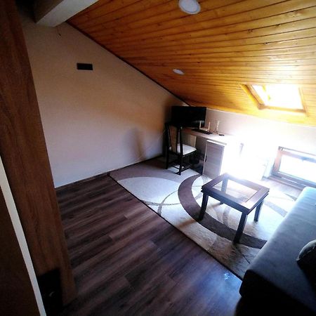 Low Budget Apartment With Breakfast Varna Exterior photo